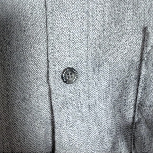 Eddie Bauer Light Gray Casual Button-Down Shirt NWT - Picture 8 of 13